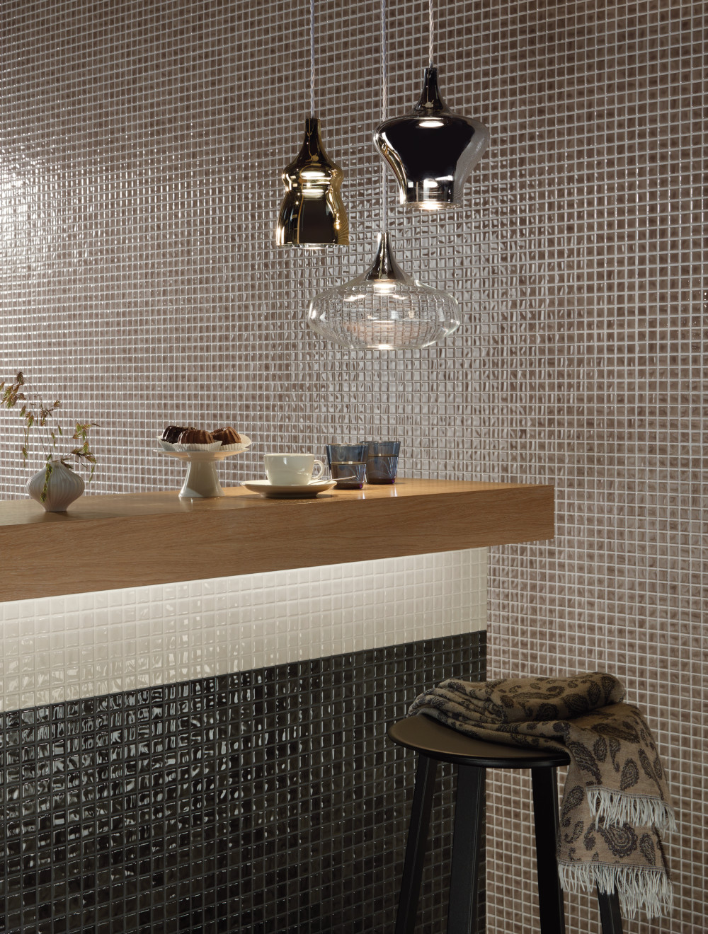 Amano_Bar_HF_scaled_high